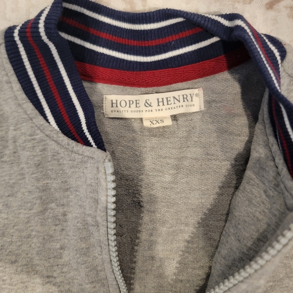 Hope and Henry - Picture 2 of 4